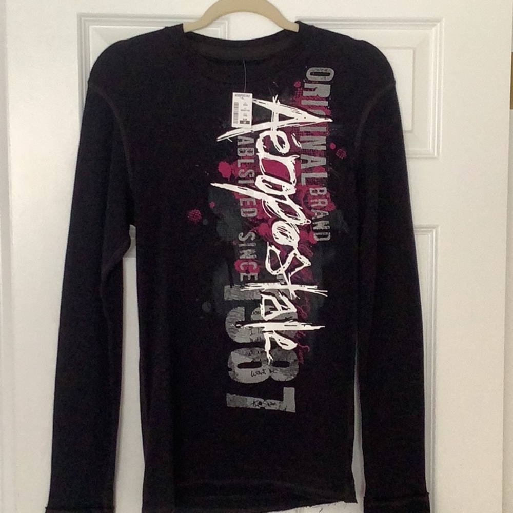 NWT Men’s Aeropostale soft material roughed edge look.  Size S